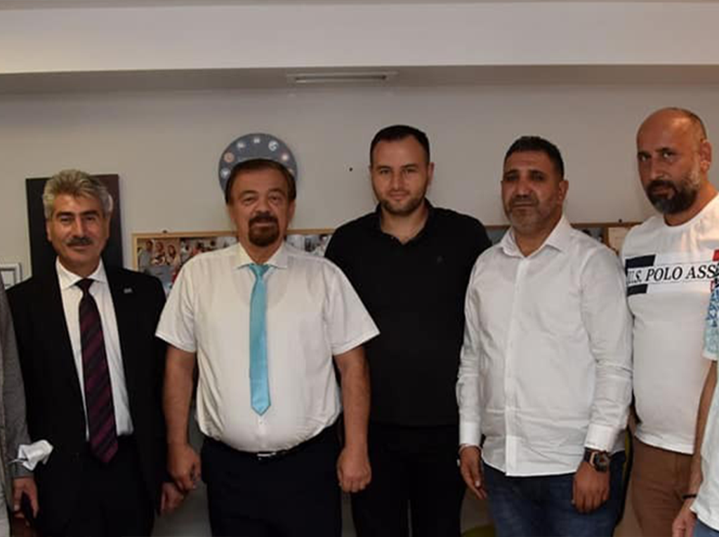 KOTSİAD başkanları hekimimiz Cemal Gülseven'i ziyaret etti.